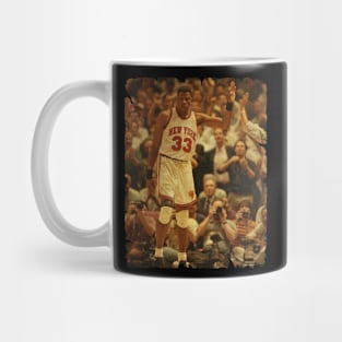 Patrick Ewing - Vintage Design Of Basketball Mug